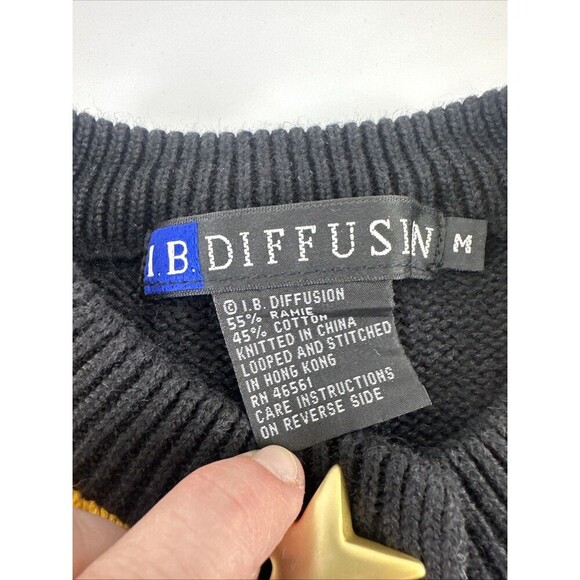 IB Diffusion Christmas Sweater Cardigan Star Button Embroidered Womens Medium - Picture 10 of 13